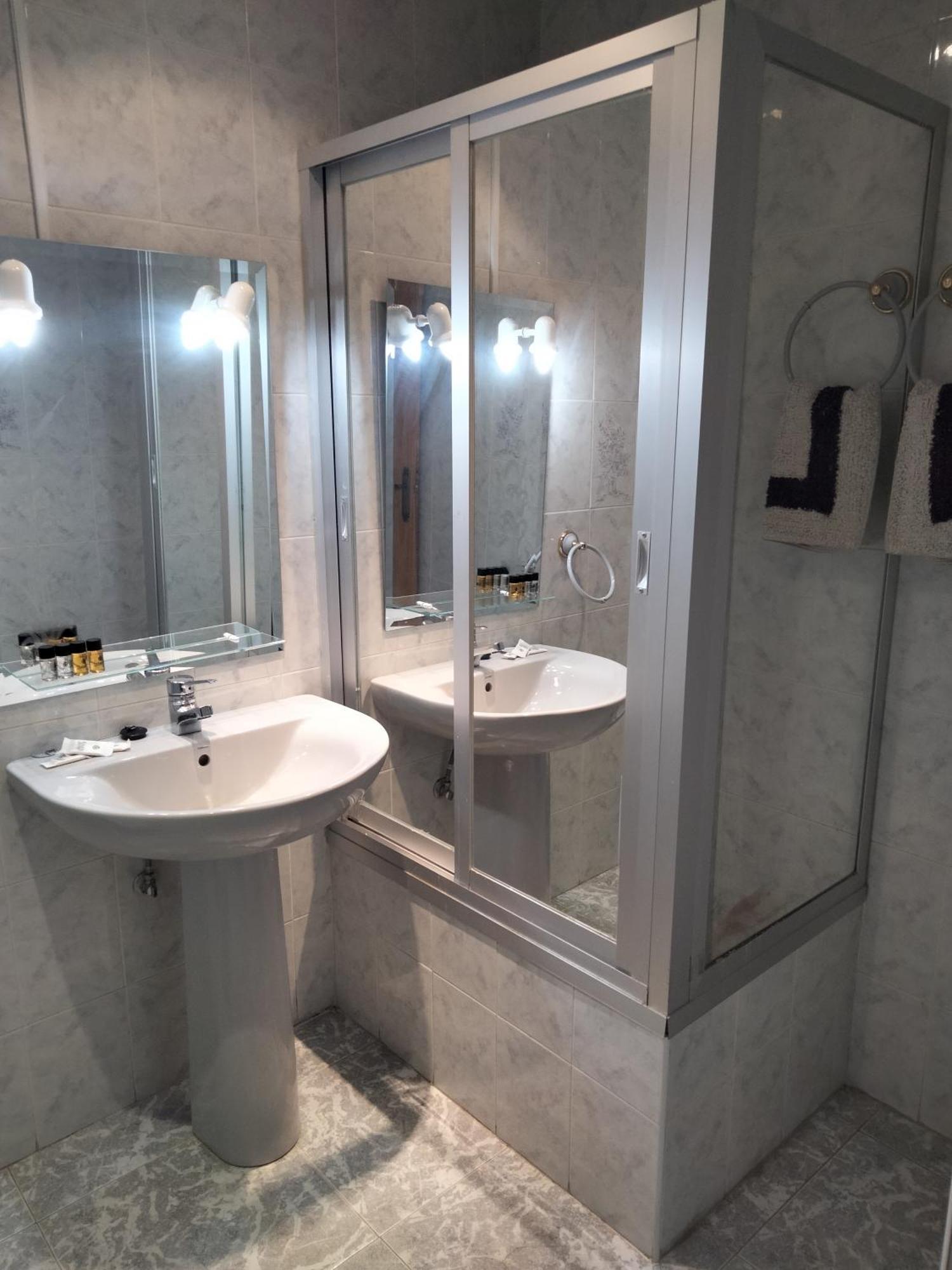 Hostal Restaurante El Labrador Талавера де ла Рейна Екстериор снимка